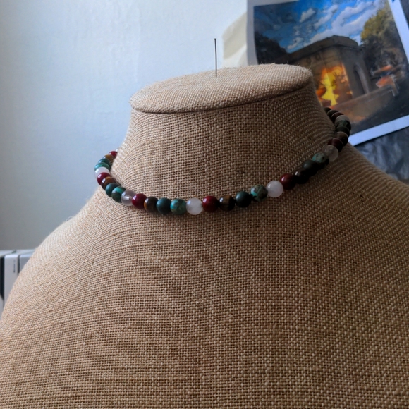 Tigers eye, moonstone, turquoise, rose quartz and bloodstone - Picture 1 of 2